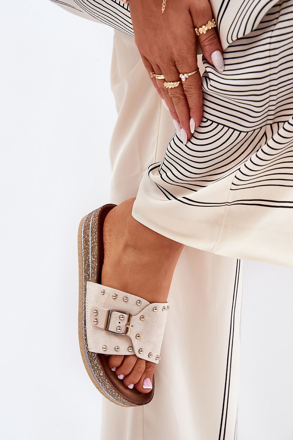 Flip-flops model 210756 Step in style