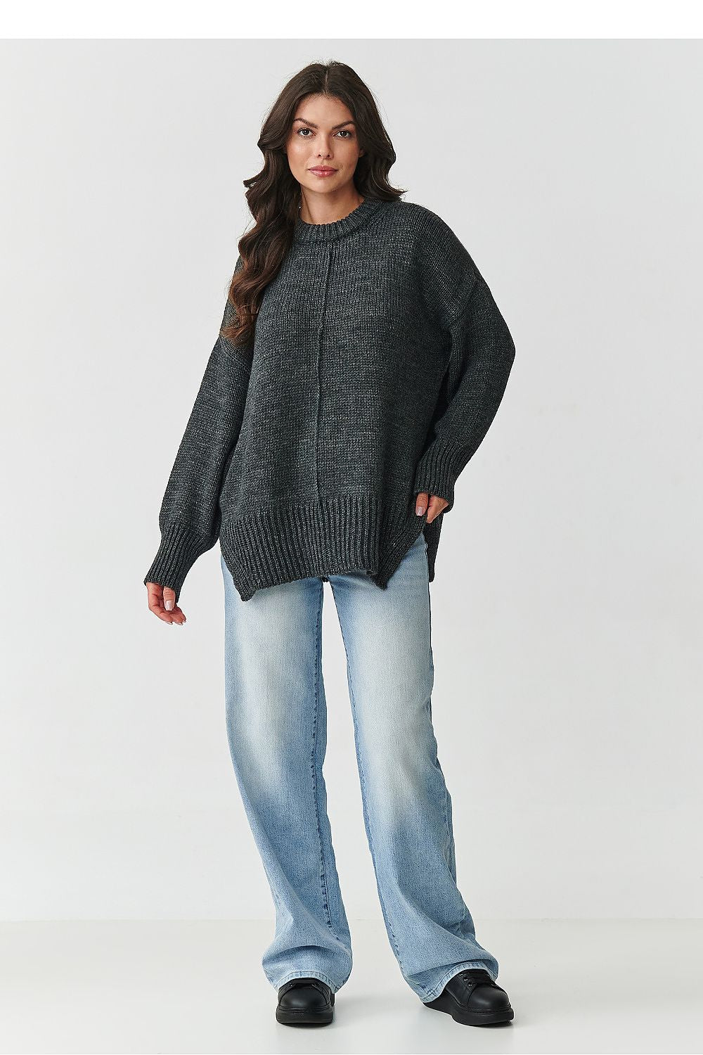 Jumper model 217380 Makadamia