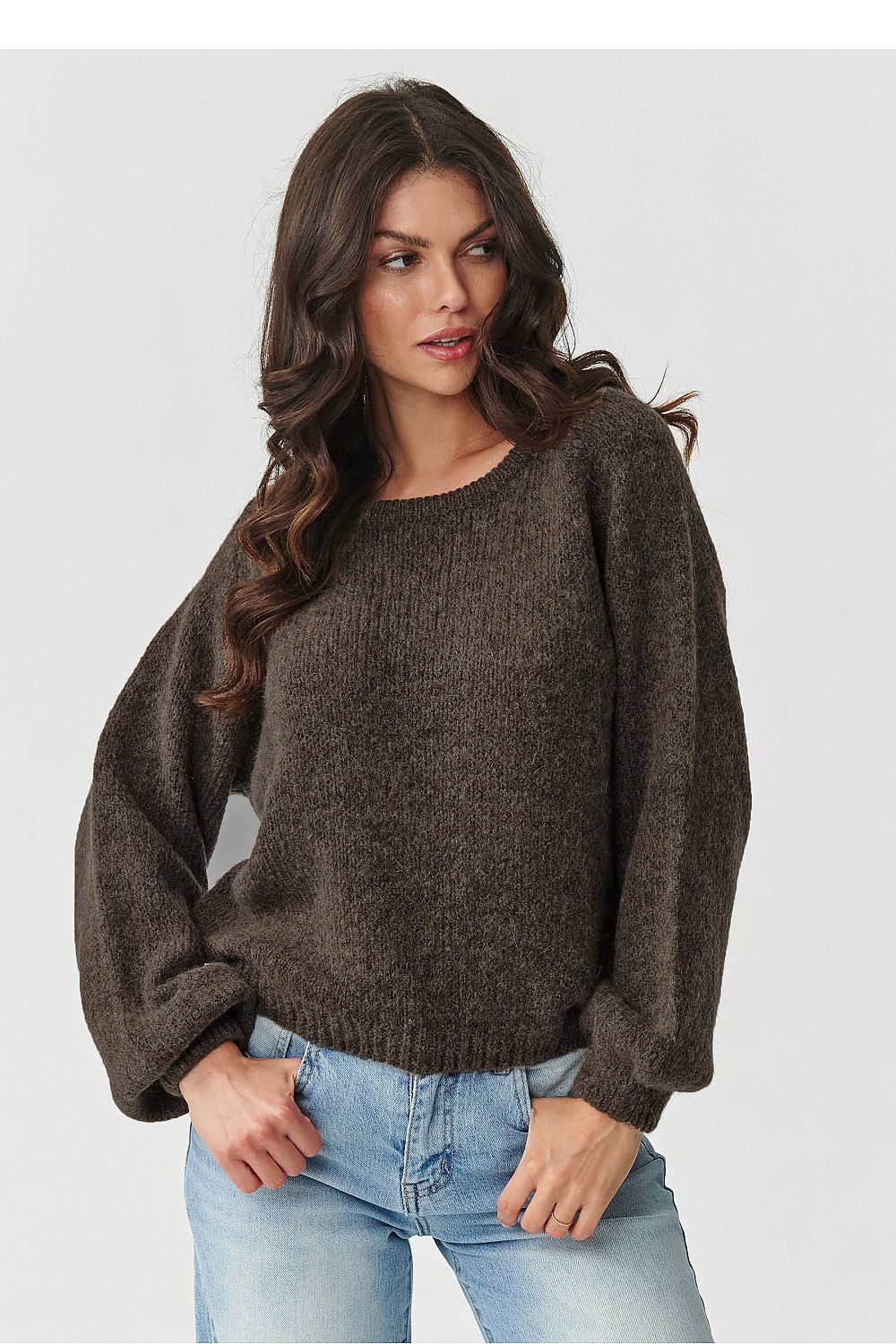 Jumper model 217383 Makadamia