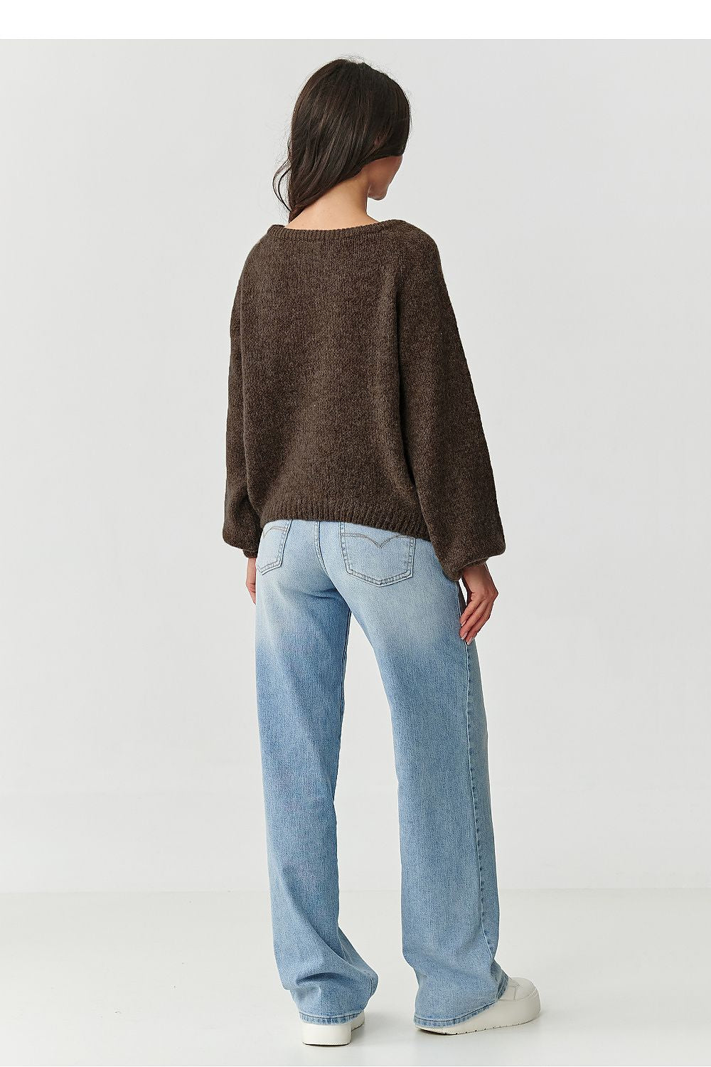 Jumper model 217383 Makadamia