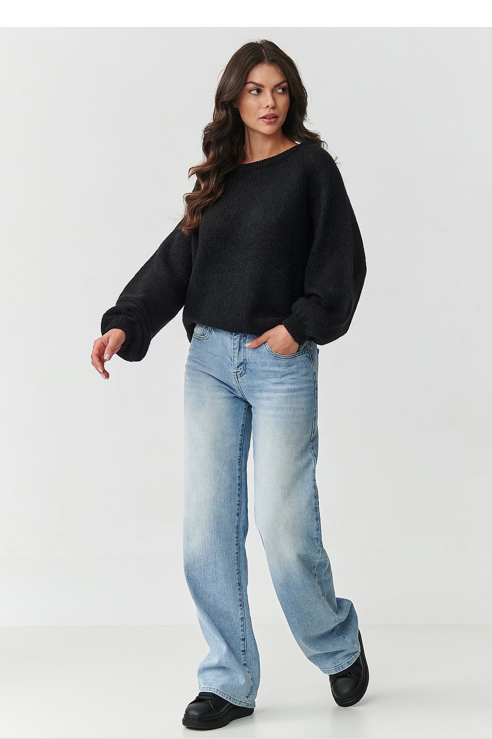 Jumper model 217389 Makadamia