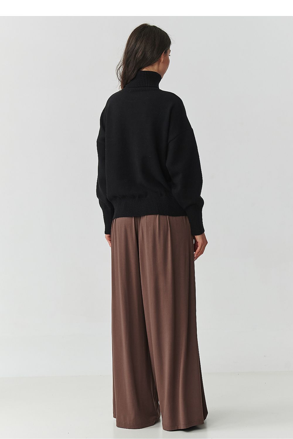 Turtleneck model 217395 Makadamia