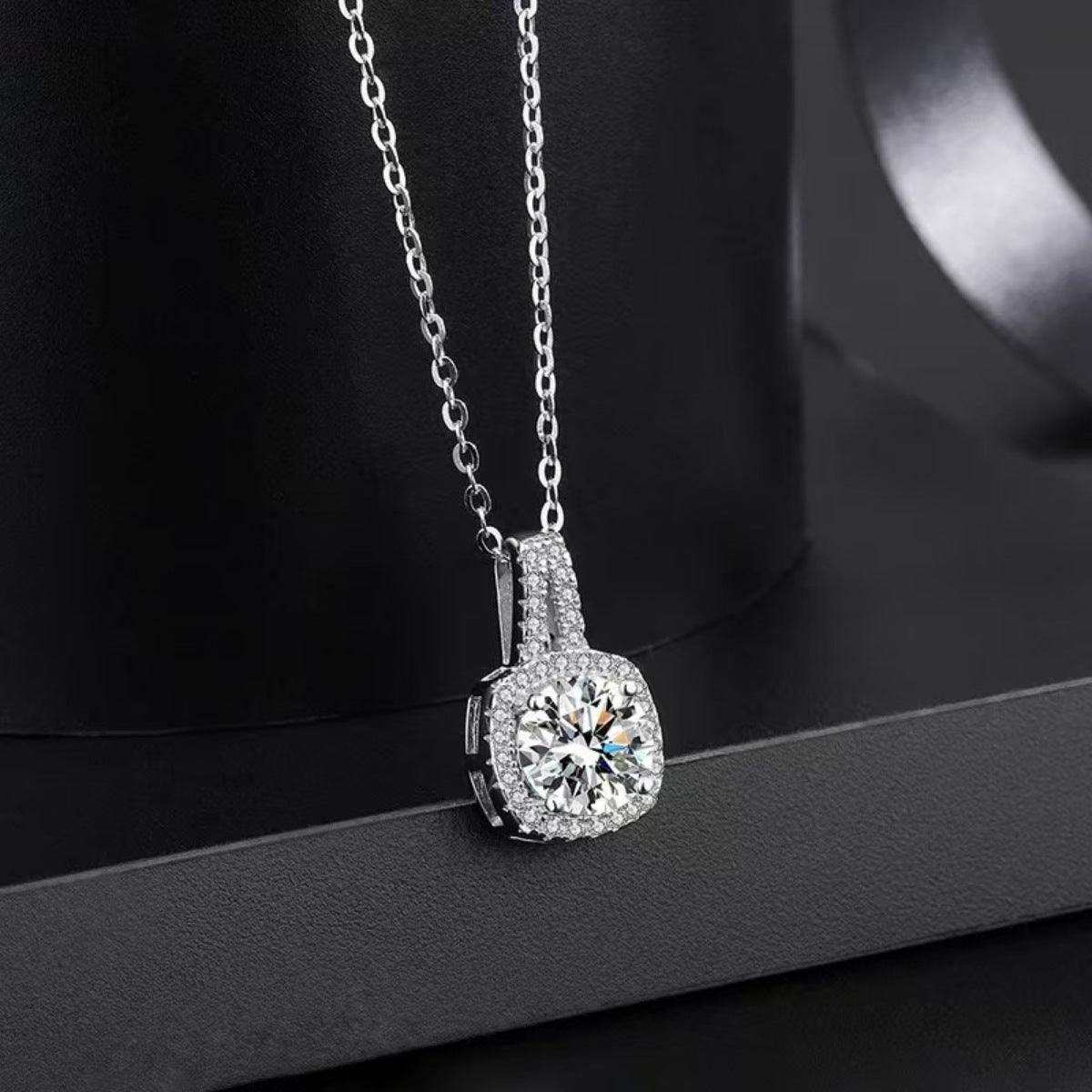 2ff950f6-e73b-4941-aa8a-edc0fe1cb30a-Max