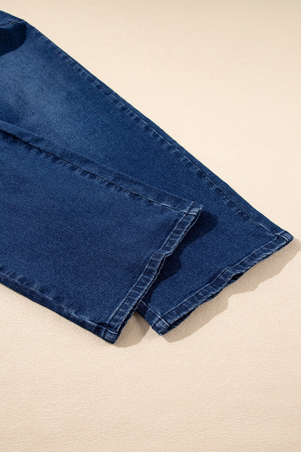 33571ba0-2546-4413-ba9b-9b12eb883982-Max