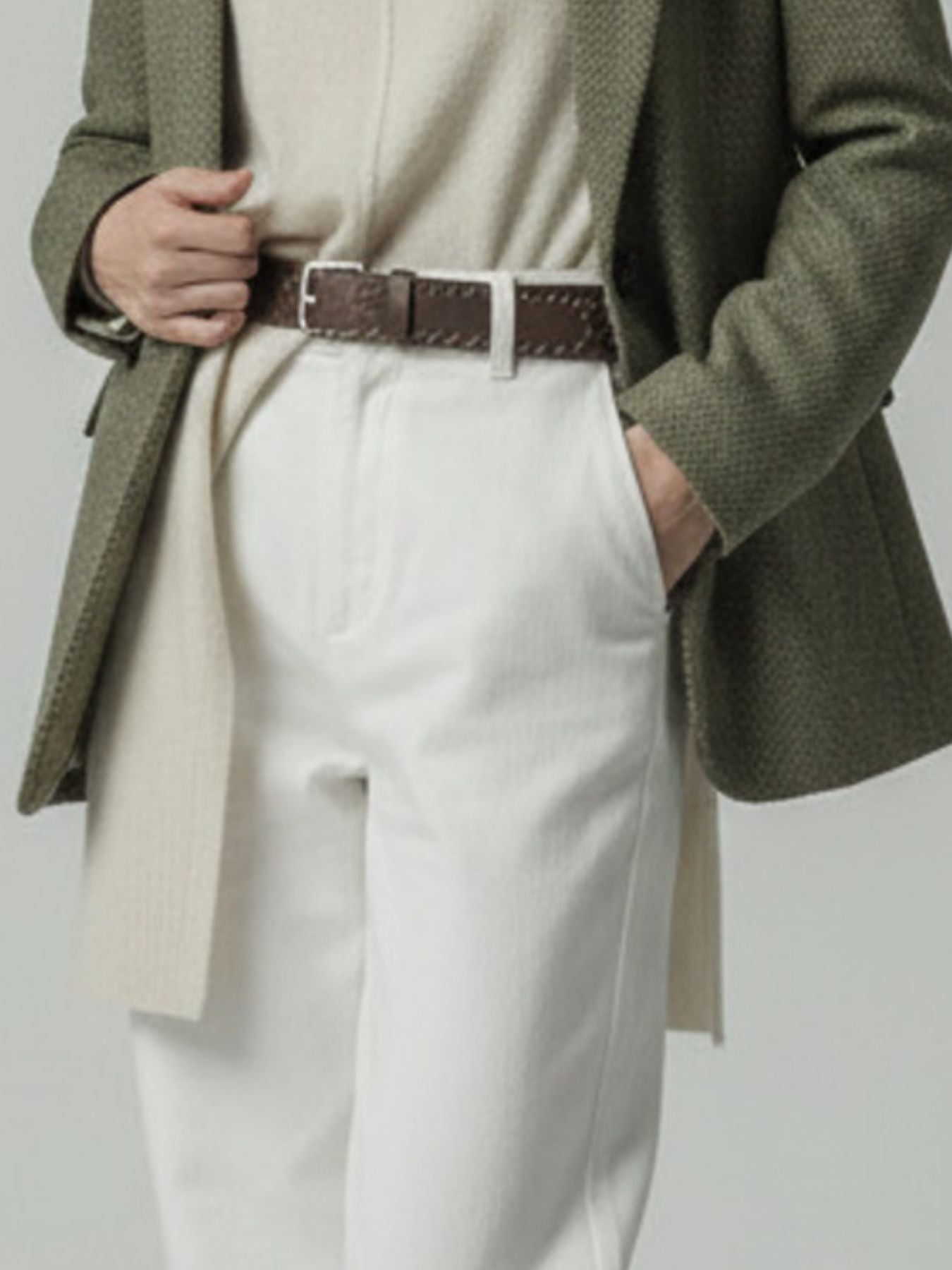 43b19462-40ca-42e1-8122-6b90554717c1-Max