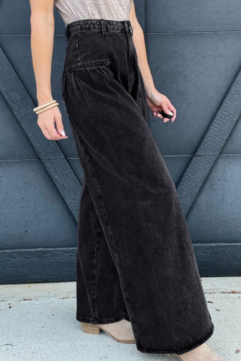 Black High Rise Wide Leg Jeans with Pockets