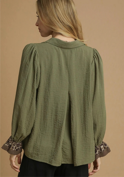 Leopard Print Trim Blouse