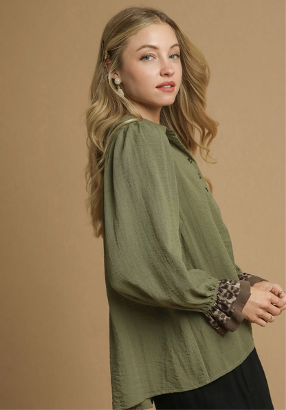 Leopard Print Trim Blouse