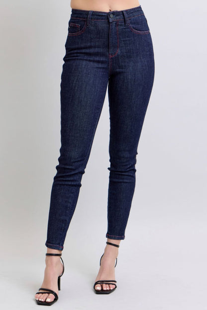 Heart Shaped Back Pockets Skinny Jeans