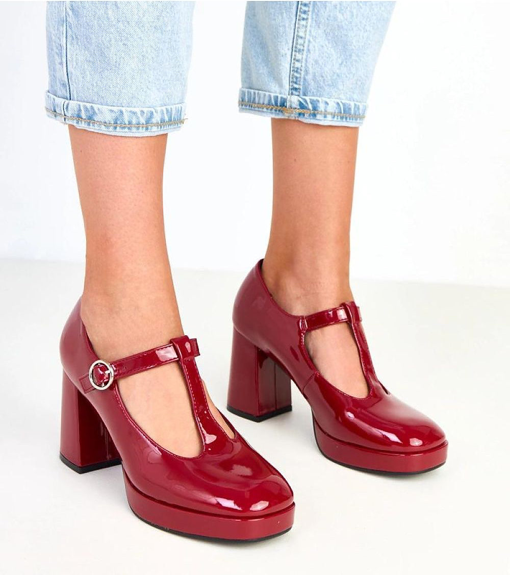  Heeled low shoes model 218174 Solea 