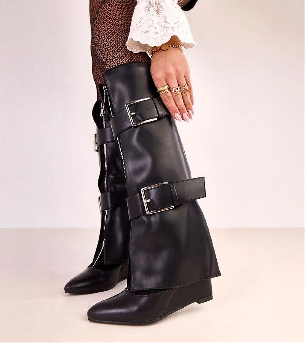  Buskin boots model 220243 Solea 