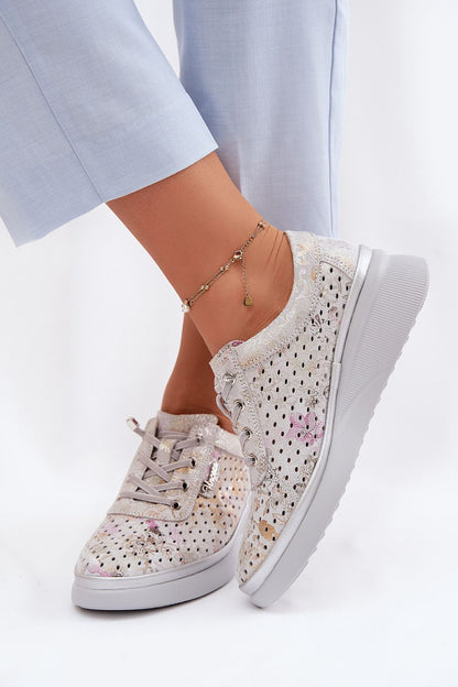  Half shoes model 226323 Step in style 