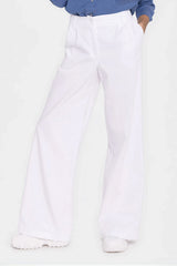 Women's Relaxed-Fit Mid-Rise Jeans with Pleated Detail