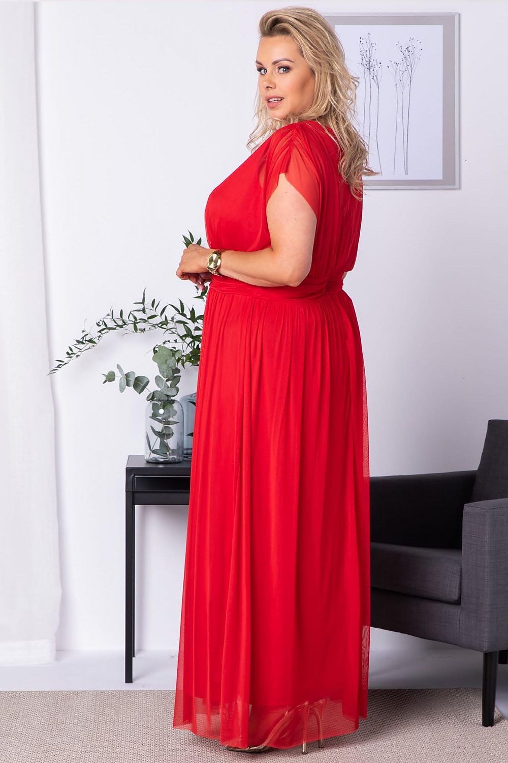 Curvy Feminine Manuela Dress